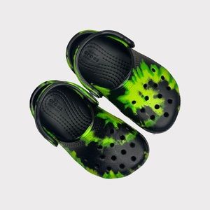 Crocs Black & Green Tie Dye Clogs